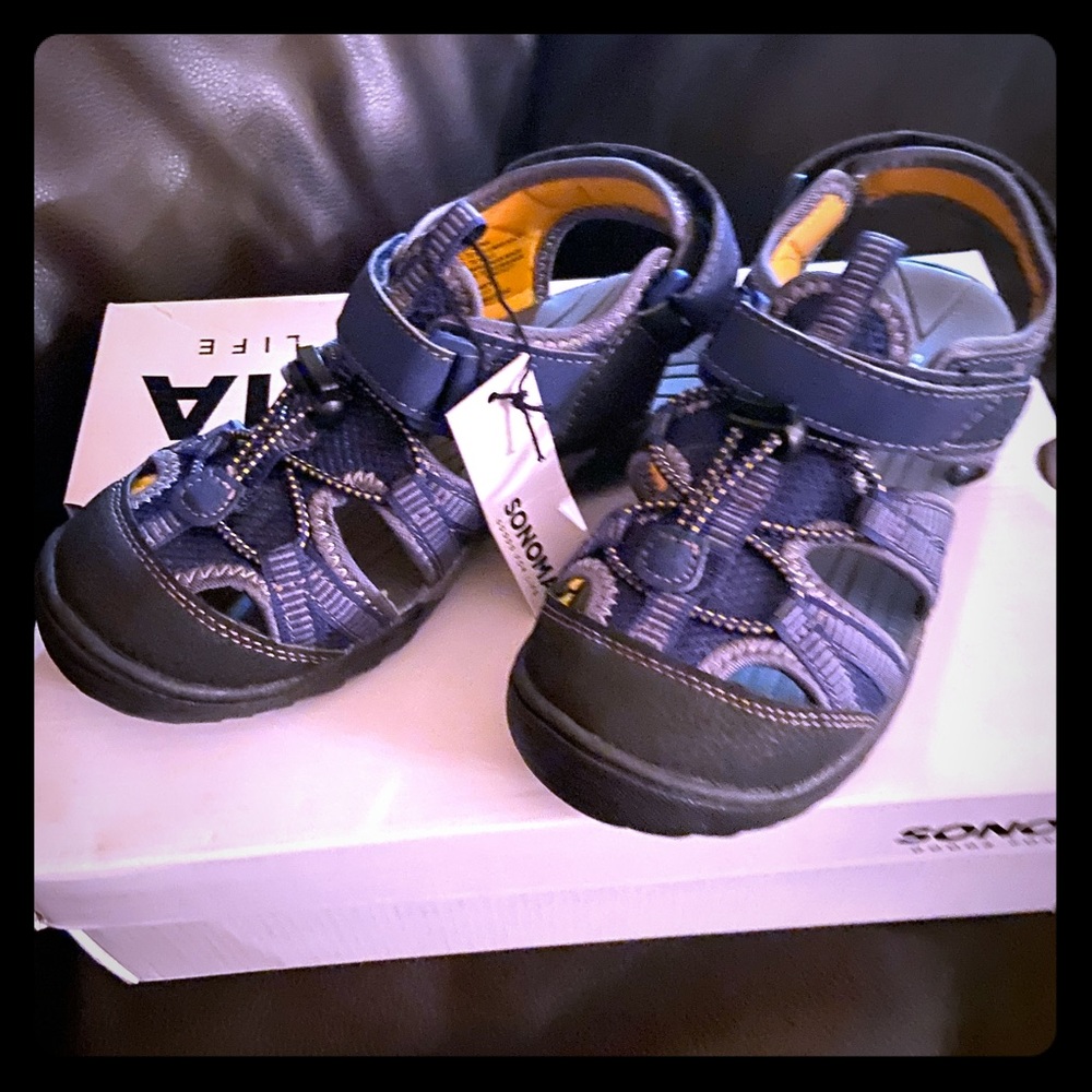 Boys hiking/water shoes